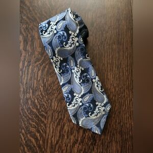 Michael Kors Blue Gray Silver  Silk Necktie EUC $20